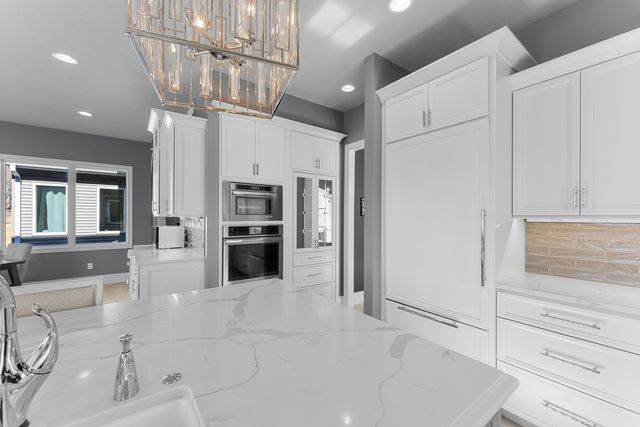 4928 Woody Creek, Bettendorf, IA 52722