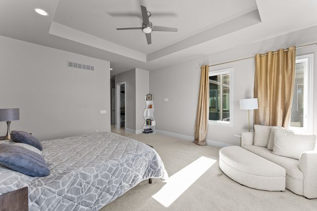 4928 Woody Creek, Bettendorf, IA 52722