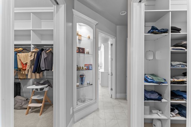 4928 Woody Creek, Bettendorf, IA 52722