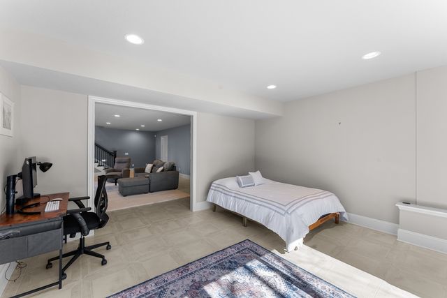 4928 Woody Creek, Bettendorf, IA 52722