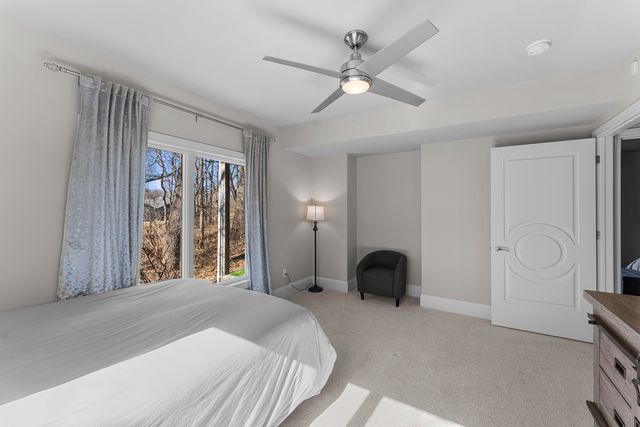 4928 Woody Creek, Bettendorf, IA 52722