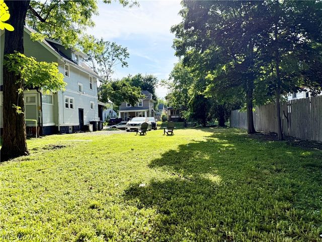 869 Berwin Street, Akron, OH 44310