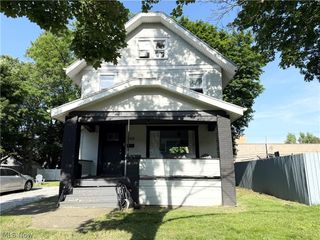 869 Berwin Street, Akron, OH 44310