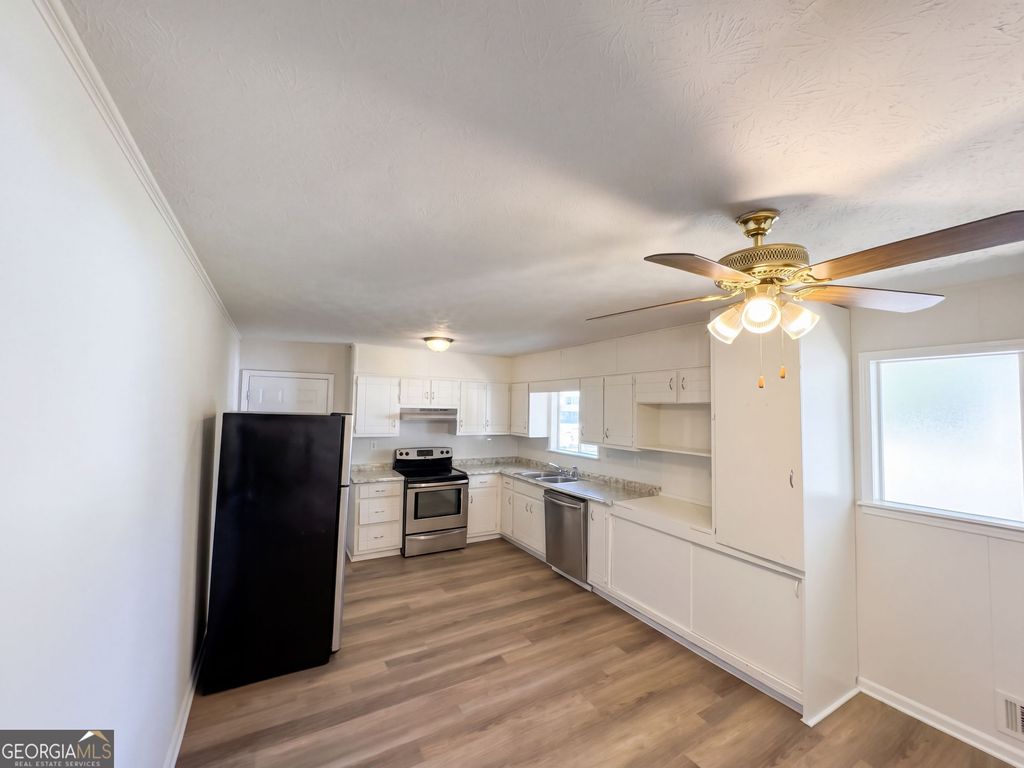 5807 Cobbrook Drive, Ellenwood, GA 30294 — photo 2