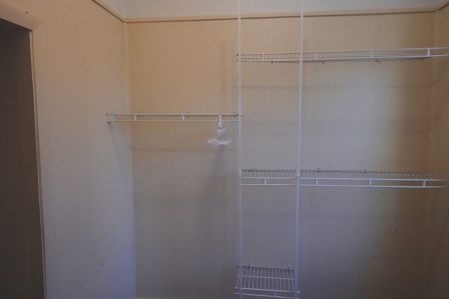 10 Clinton Ave, Lowell, MA 01854