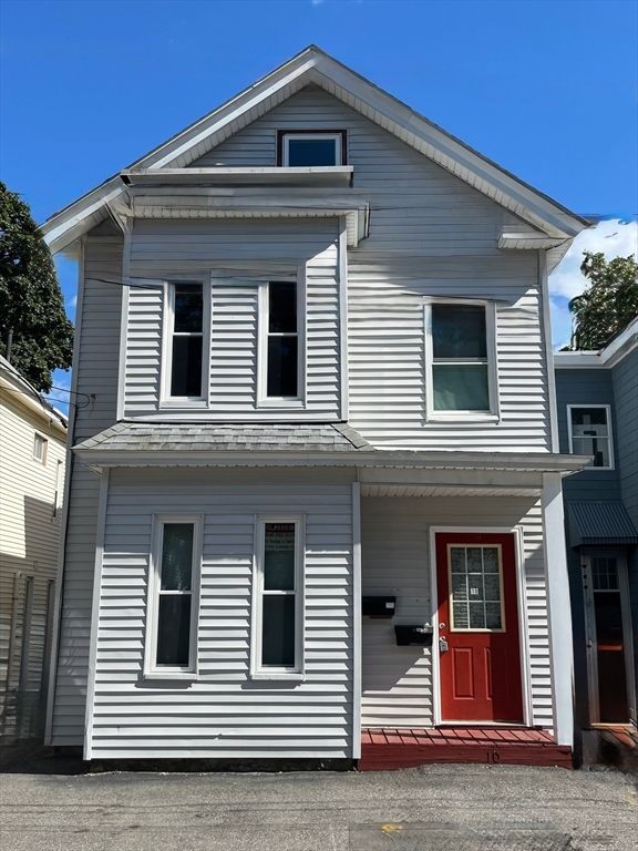 10 Clinton Ave, Lowell, MA 01854