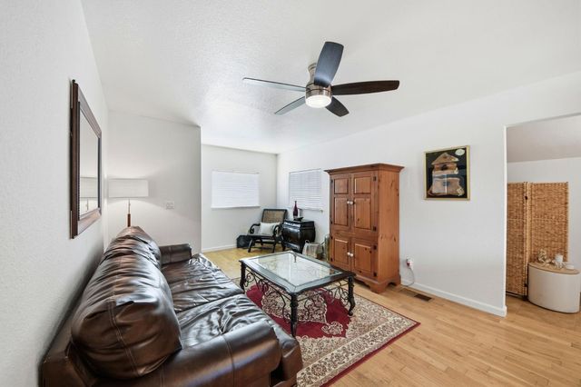 49 W Oak, Colfax, CA 95713