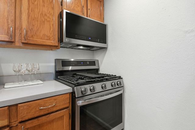 49 W Oak, Colfax, CA 95713