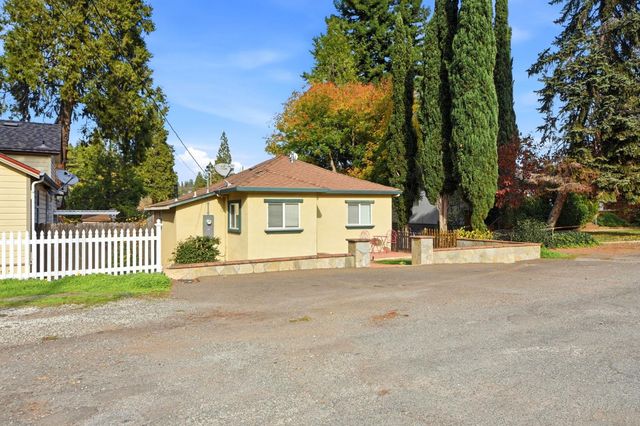 49 W Oak, Colfax, CA 95713