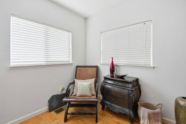 49 W Oak, Colfax, CA 95713