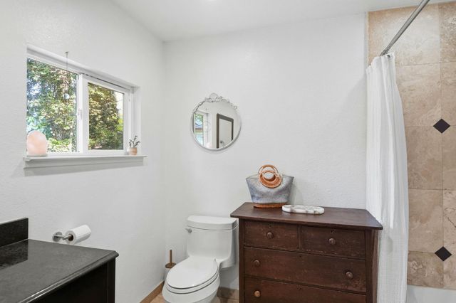 49 W Oak, Colfax, CA 95713