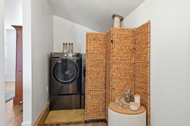 49 W Oak, Colfax, CA 95713