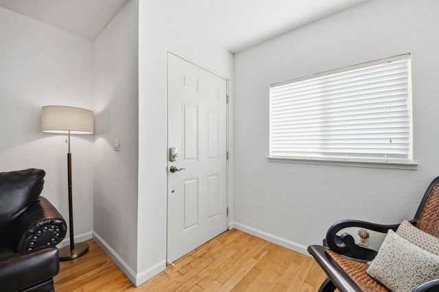 49 W Oak, Colfax, CA 95713