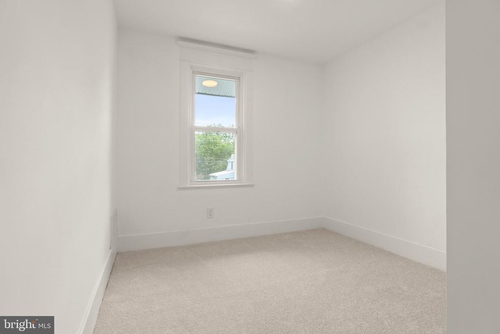 Image 15 of property listing at 23 STEWART AVE, Delran, NJ 08075