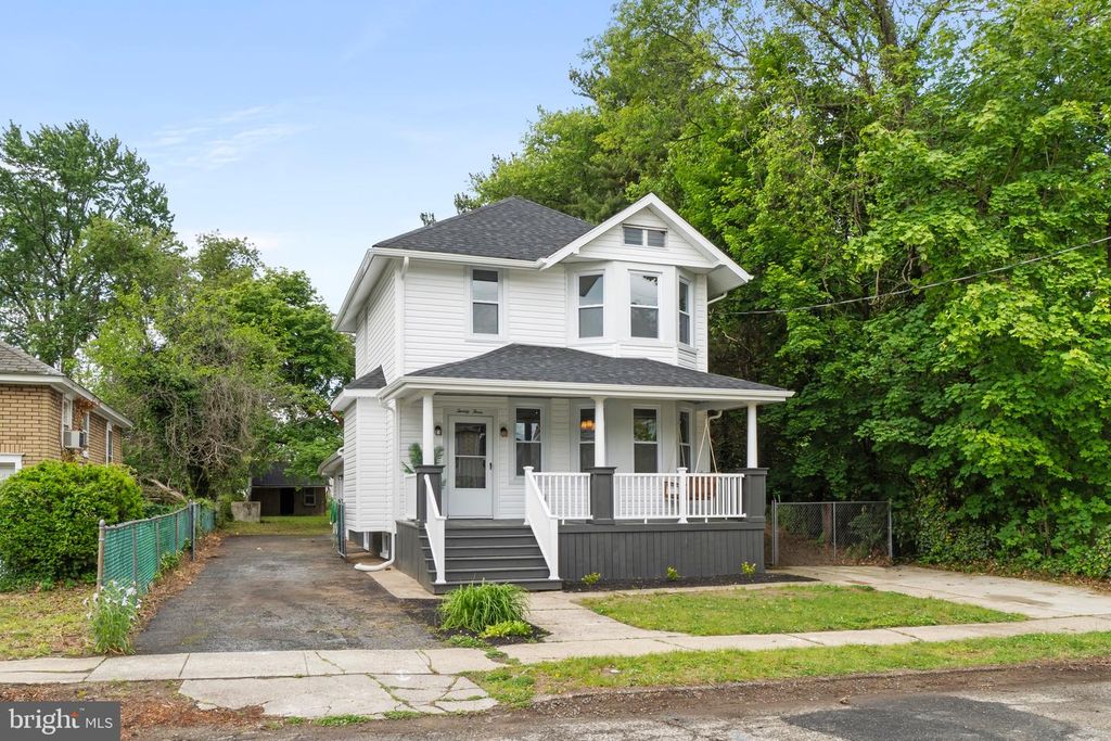Image 2 of property listing at 23 STEWART AVE, Delran, NJ 08075