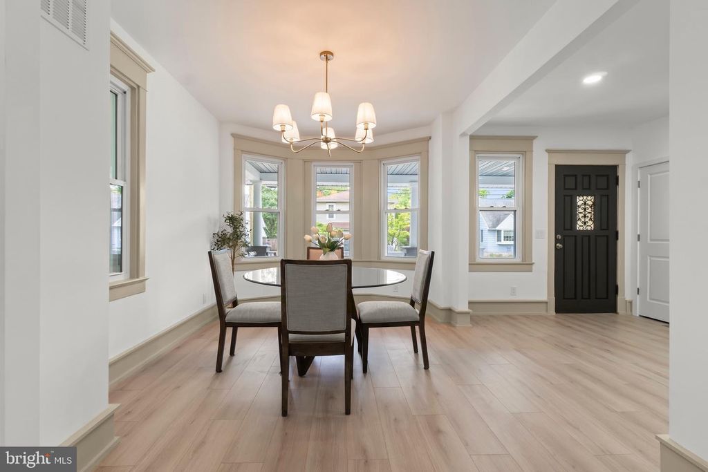 Image 3 of property listing at 23 STEWART AVE, Delran, NJ 08075