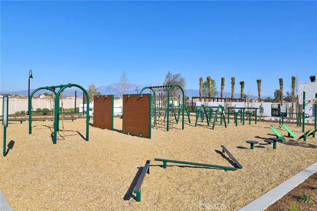 5920 Rockport Rd, Eastvale, CA 92880