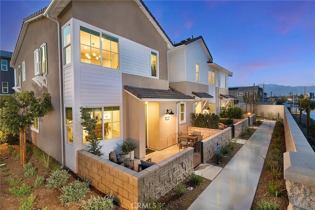 5920 Rockport Rd, Eastvale, CA 92880