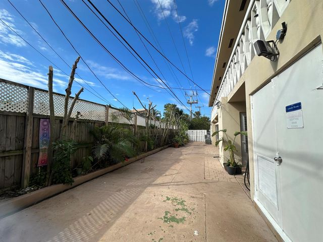 1820 NE 56th Street, Fort Lauderdale, FL 33308