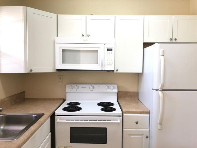 1820 NE 56th Street, Fort Lauderdale, FL 33308