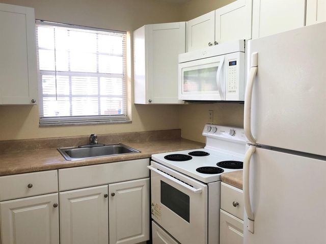 1820 NE 56th Street, Fort Lauderdale, FL 33308