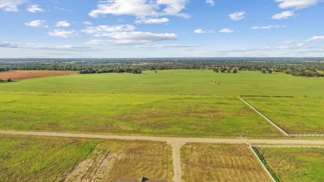 213 Homestead Court, Lipan, TX 76462