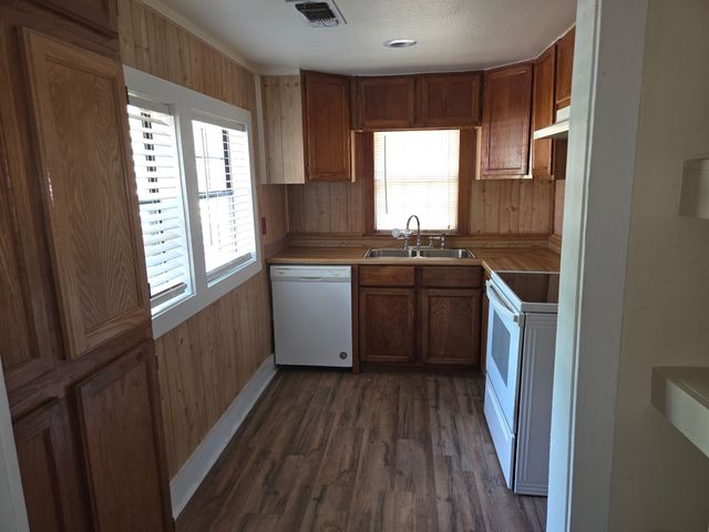 509 S Mill Street, Cumby, TX 75433