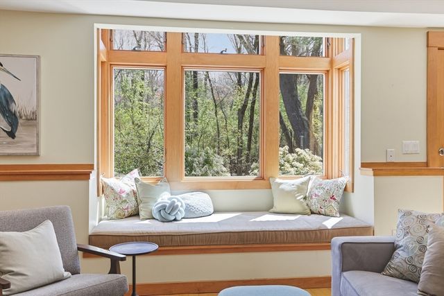 3 Hawthorne St, Acton, MA 01720