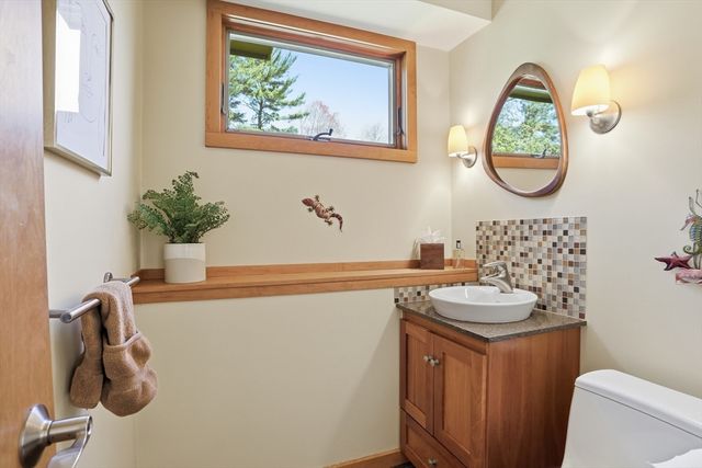 3 Hawthorne St, Acton, MA 01720