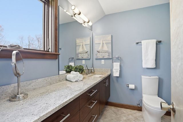 3 Hawthorne St, Acton, MA 01720