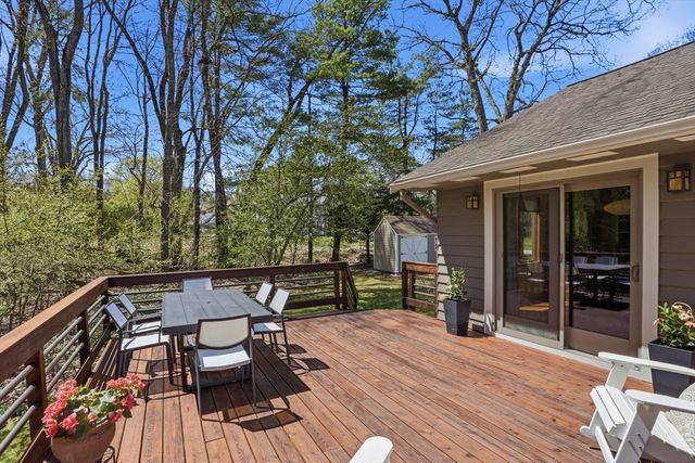 3 Hawthorne St, Acton, MA 01720