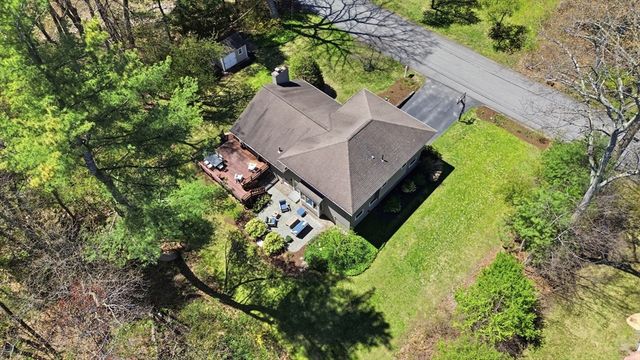 3 Hawthorne St, Acton, MA 01720