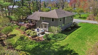 3 Hawthorne St, Acton, MA 01720