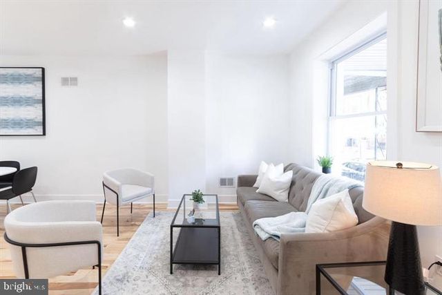 2937 NICHOLAS ST, Philadelphia, PA 19121