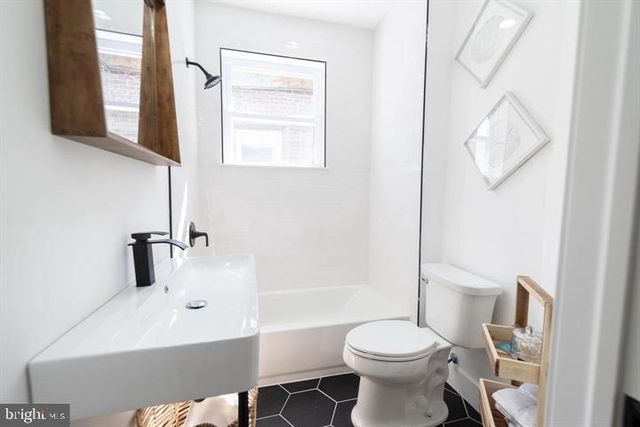 2937 NICHOLAS ST, Philadelphia, PA 19121