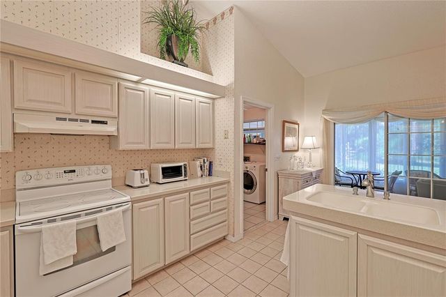 8225 SW 108TH LOOP, Ocala, FL 34481