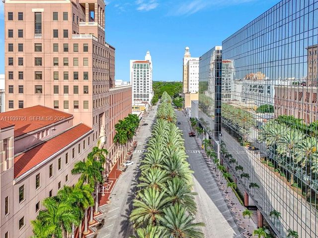 308 Alhambra Cir, Coral Gables, FL 33134