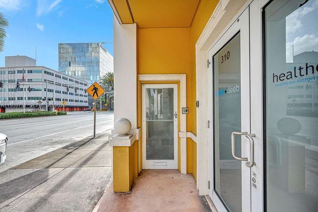 308 Alhambra Cir, Coral Gables, FL 33134