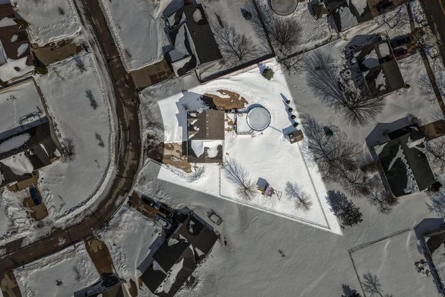 623 SUMMER WINDS DRIVE, Green Bay, WI 54311