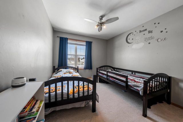 623 SUMMER WINDS DRIVE, Green Bay, WI 54311