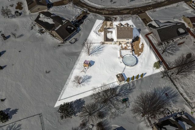 623 SUMMER WINDS DRIVE, Green Bay, WI 54311