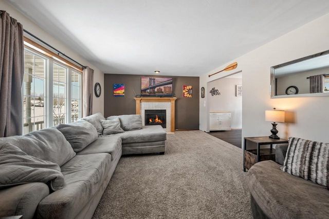 623 SUMMER WINDS DRIVE, Green Bay, WI 54311