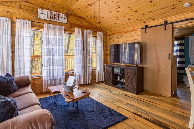 222 Cedar Bluff Ridge Road, Monticello, KY 42633