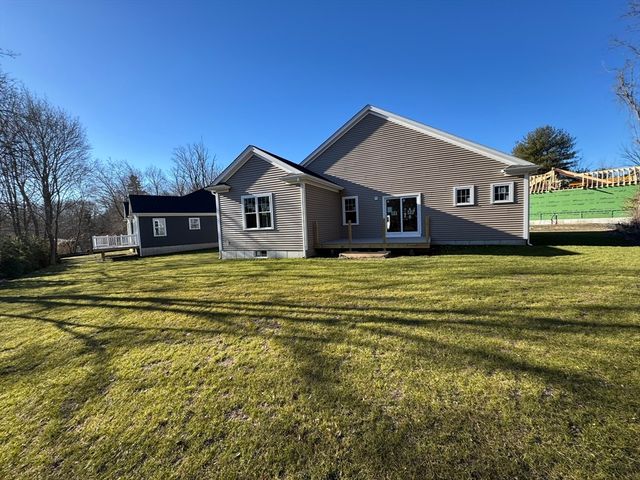 20 Coach Road, Easton, MA 02375