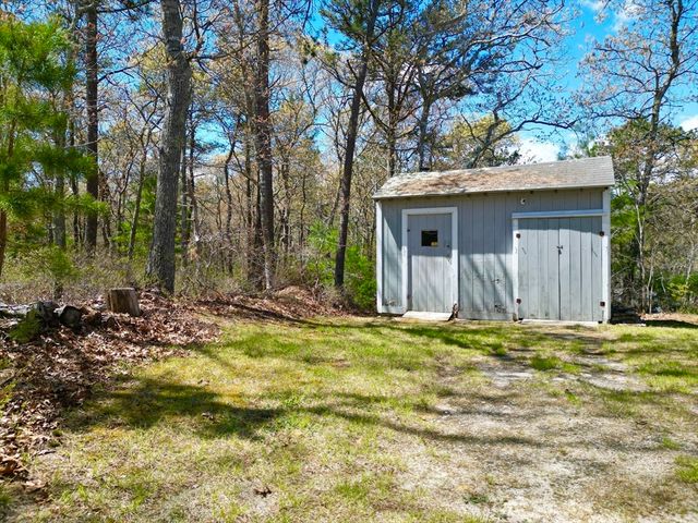 125 Lakeview Blvd, Plymouth, MA 02360