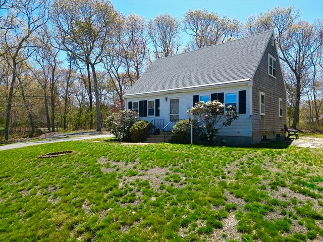 125 Lakeview Blvd, Plymouth, MA 02360