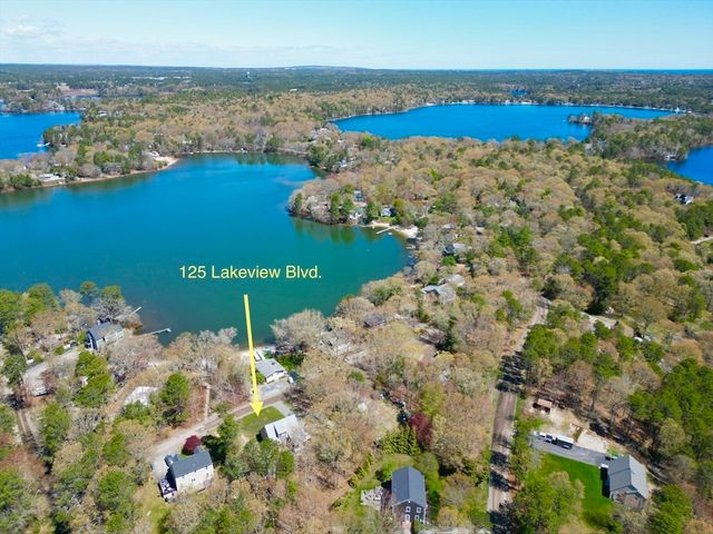 125 Lakeview Blvd, Plymouth, MA 02360