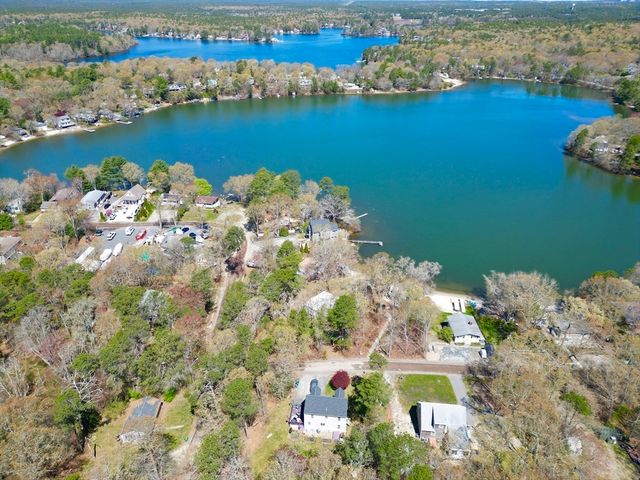 125 Lakeview Blvd, Plymouth, MA 02360