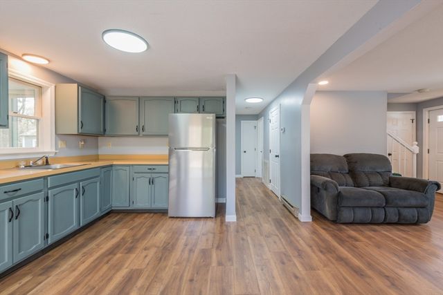 125 Lakeview Blvd, Plymouth, MA 02360