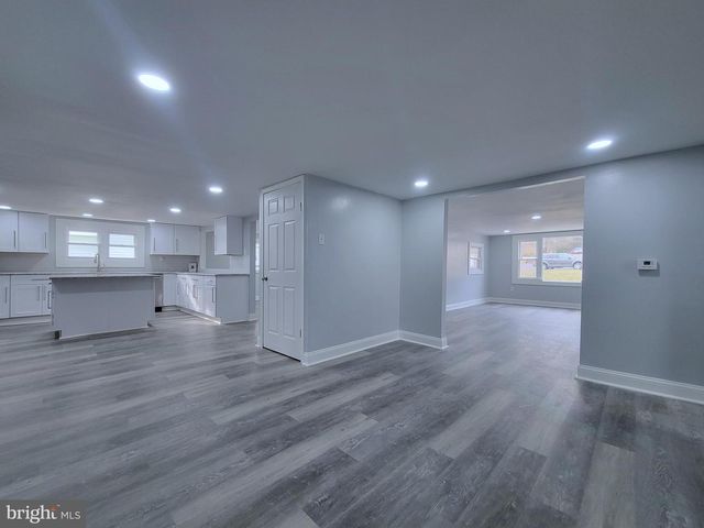 830 N LINCOLN, Duncannon, PA 17020